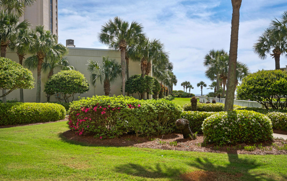 27-Silver-Dunes-Unit-6-Destin-FL-Outside-View