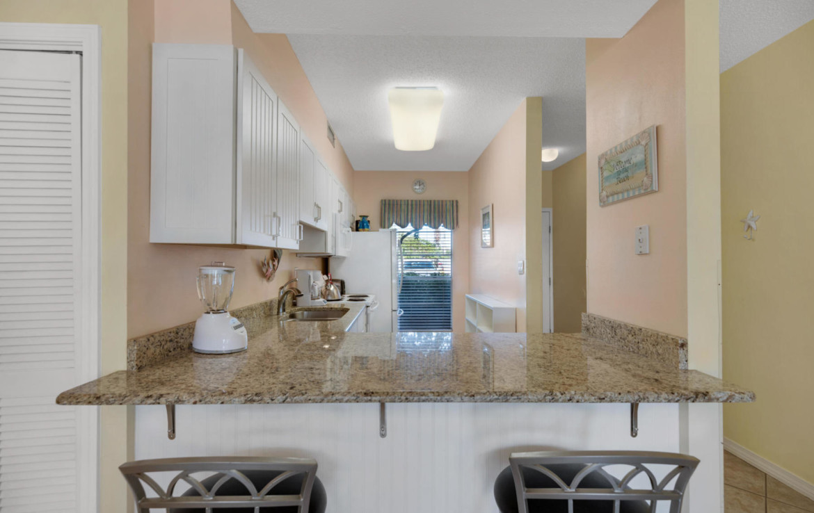 7-Silver-Dunes-Unit-6-Destin-FL-Kitchen