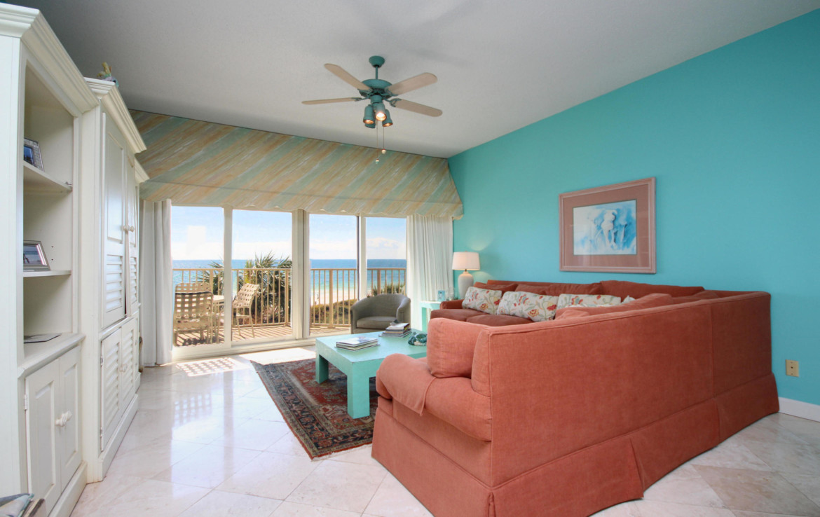 16-TOPS'L-Beach-Manor-Unit-C-308-Living-Beach-Gulf-View