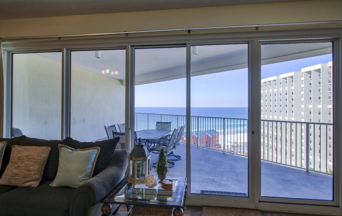 17-Tides-at-TOPSL-Unit-909-Living-Beach-Gulf-View