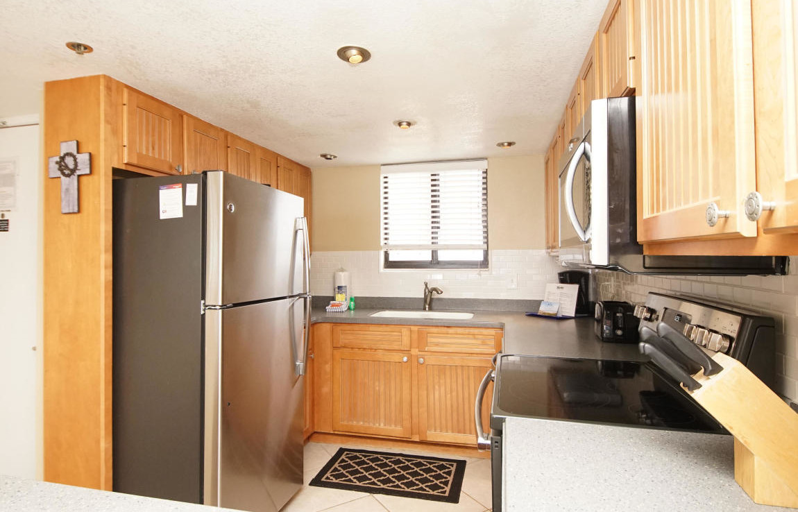 14-SunDestin-Unit-1501-Kitchen